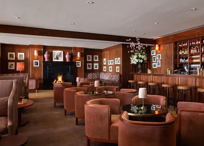 Luxury hotel only: Sunset Tower Hotel